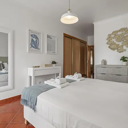 Apartment By Marina, Beach, Town #1971 *